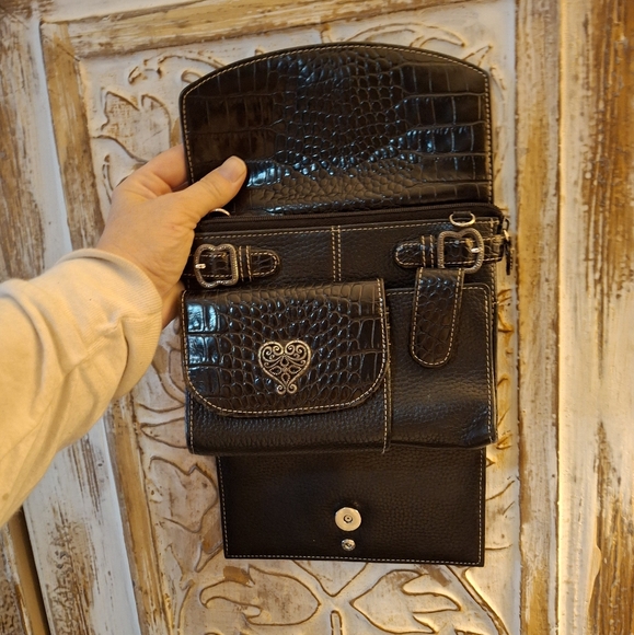 Brighton Black Pebbled Leather Croc-embossed Wallet Organizer.  - Picture 5 of 16